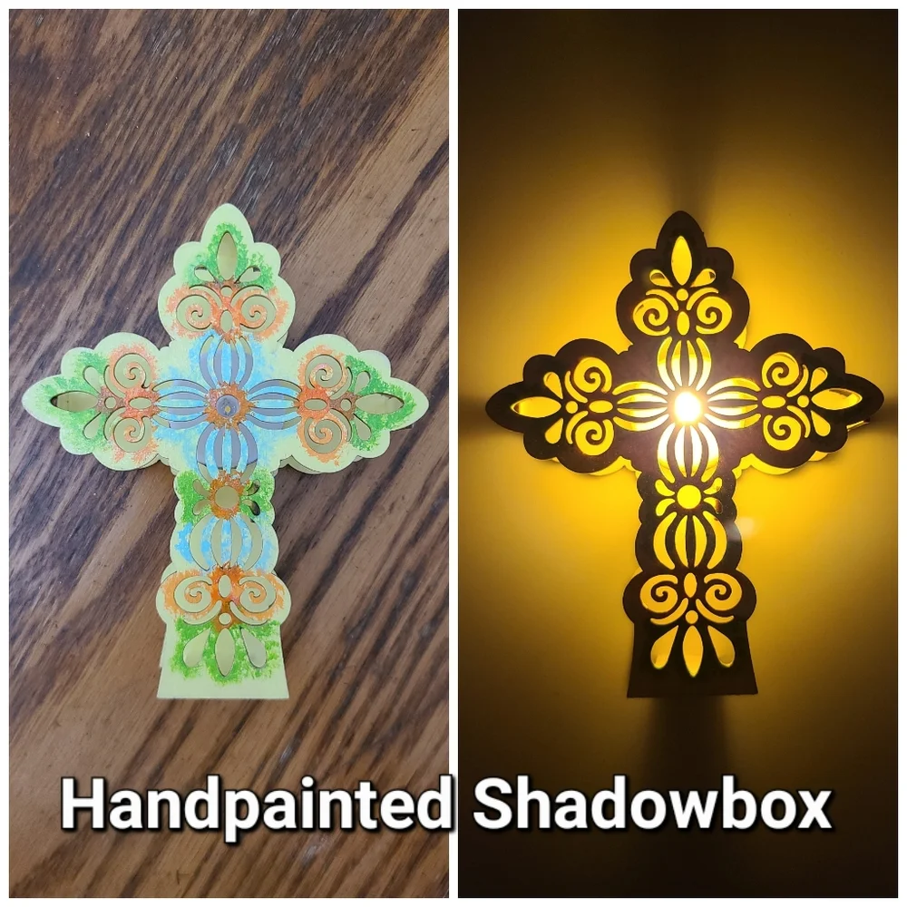 💡HANDPAINTED Wooden Scrolled Cross Shadowbox